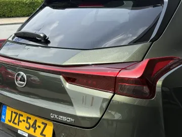 Car image 43
