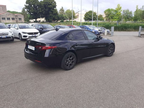 Alfa Romeo Giulia 2.2 AT8 Business 118 kW image number 4