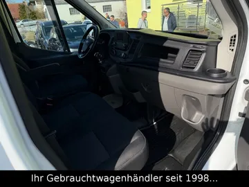 Car image 28
