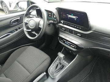 Car image 9