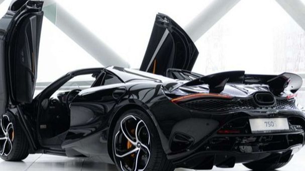 McLaren 750S 552 kW image number 14