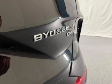 Car image 28