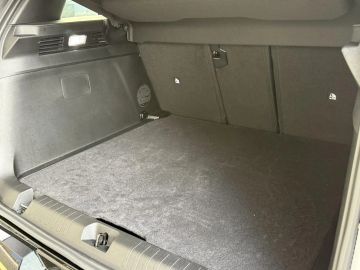 Car image 35