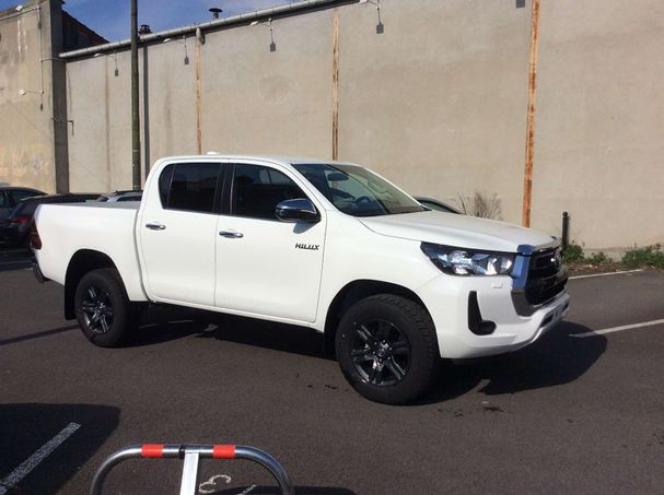 Toyota Hilux D Double Cab 2.4 4D 4WD 110 kW image number 4