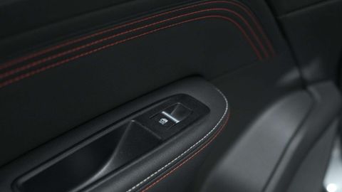 Car image 33