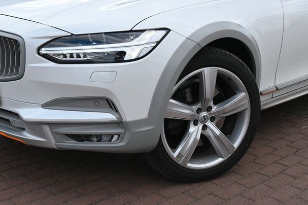 Volvo V90 Cross Country D5 AWD 173 kW image number 5