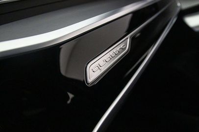 Car image 36