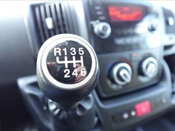 Car image 39