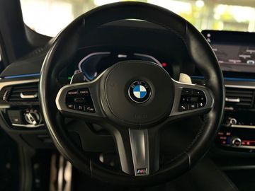 Car image 37