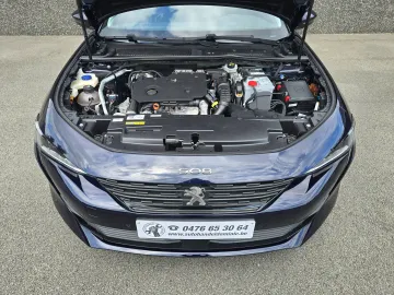 Car image 37