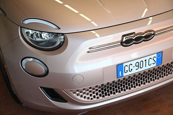 Fiat 500 e 70 kW image number 9