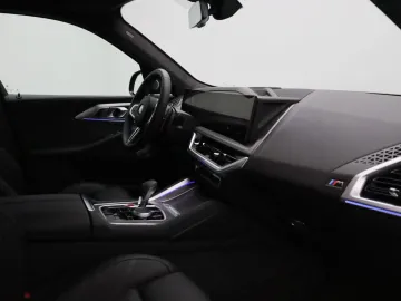 Car image 35