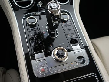 Car image 31