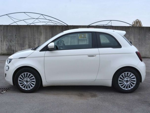 Fiat 500 e Action 70 kW image number 24