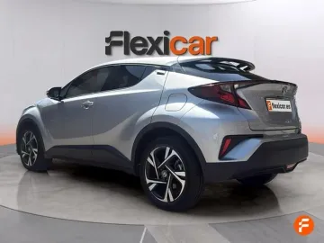 Car image 5