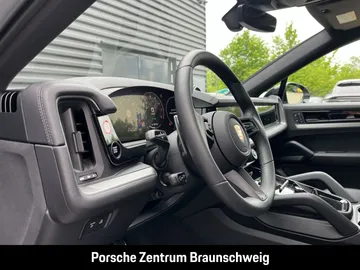 Car image 35