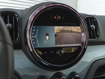 Car image 37