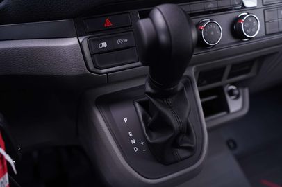 Car image 32