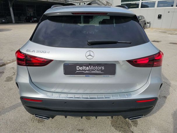 Mercedes-Benz GLA 200 d 110 kW image number 2