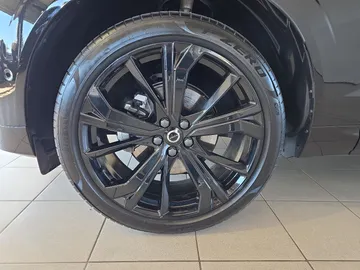 Car image 35
