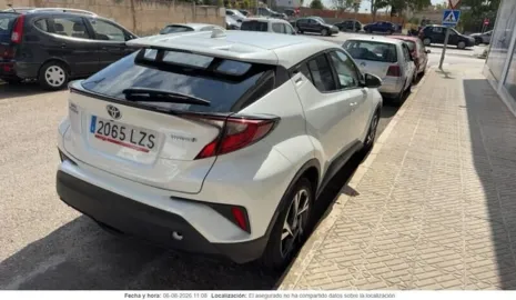 Car image 4