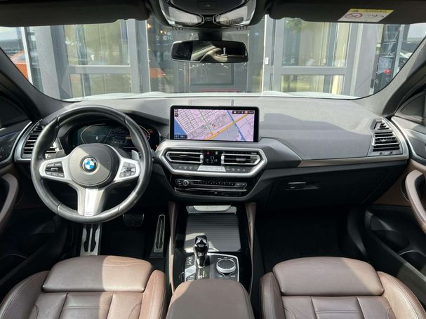 BMW X4 xDrive20i 135 kW image number 16