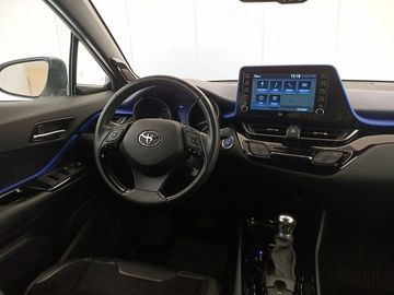 Car image 9