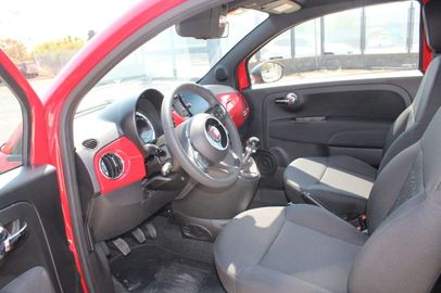 Car image 11