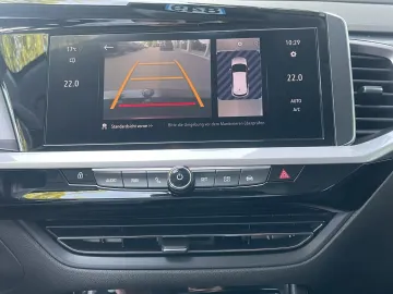 Car image 29