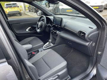 Car image 11