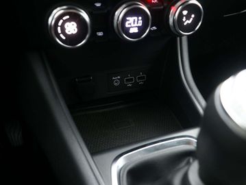 Car image 29