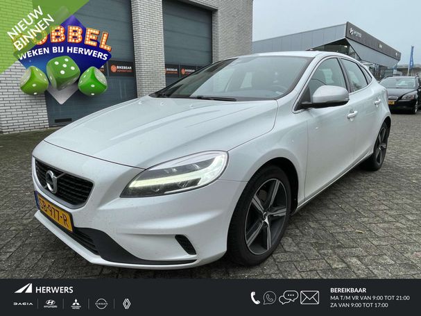 Volvo V40 T4 140 kW image number 1