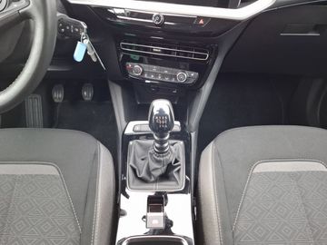 Car image 15