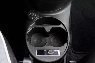 Car image 23