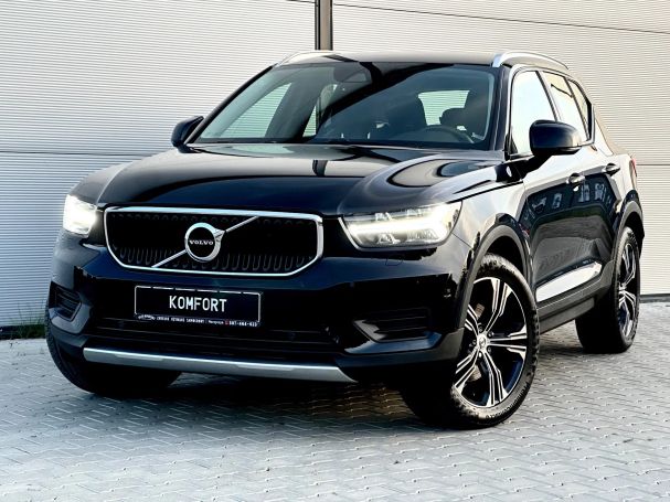 Volvo XC40 D4 AWD Momentum Pro 140 kW image number 2