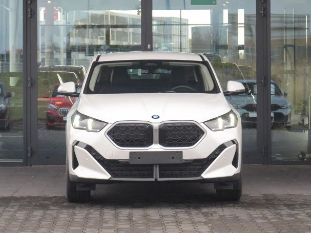 BMW X2 sDrive18d Advantage 110 kW image number 3