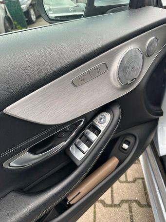 Mercedes-Benz C 200 Cabrio 135 kW image number 9