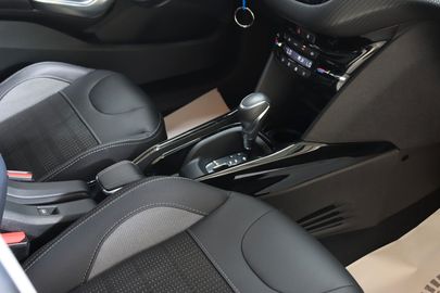 Car image 21