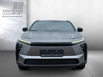 Car image 2