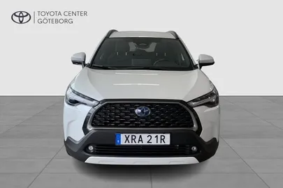 Car image 2