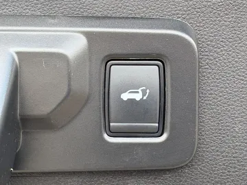 Car image 50