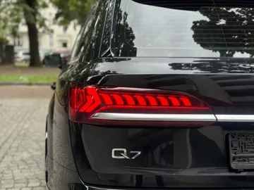 Car image 49