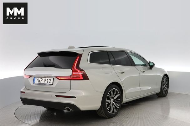 Volvo V60 D4 Momentum 140 kW image number 3