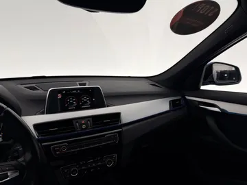 Car image 39