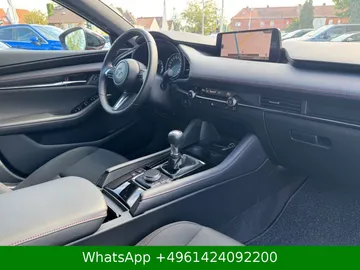Car image 25