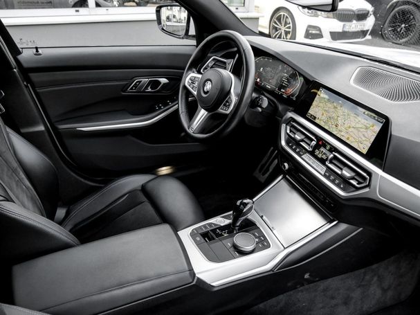 BMW 320d Touring 140 kW image number 4