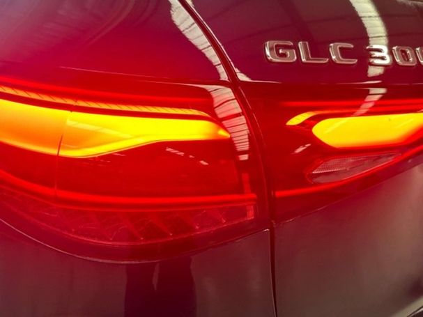 Mercedes-Benz GLC 300 e 4Matic 230 kW image number 17