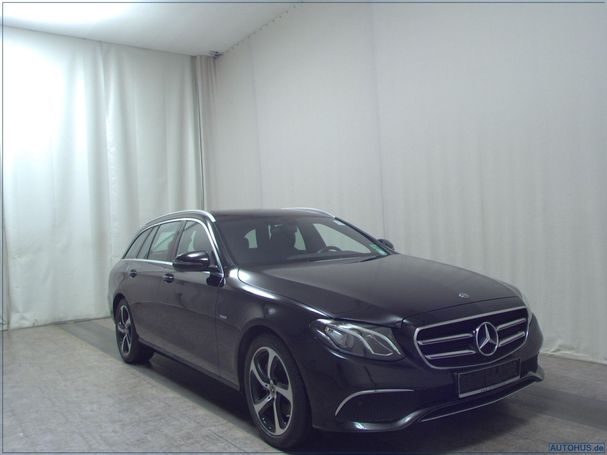 Mercedes-Benz E 220 d T Avantgarde 143 kW image number 2