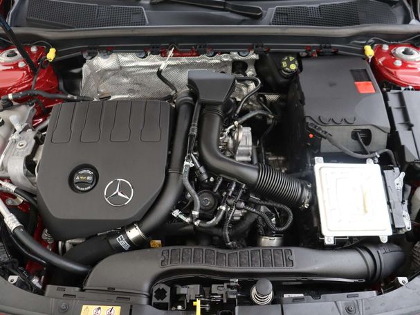 Mercedes-Benz CLA 180 100 kW image number 11