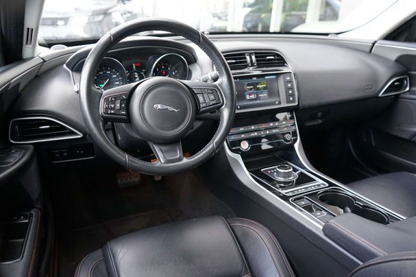 Jaguar XE 147 kW image number 13